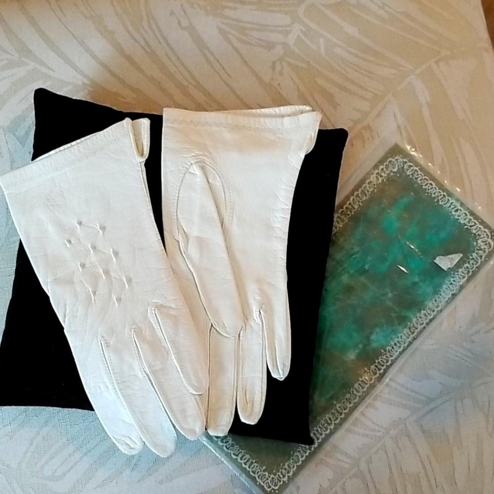 Real Kid West Germany White Leather Gloves New Size 6.5